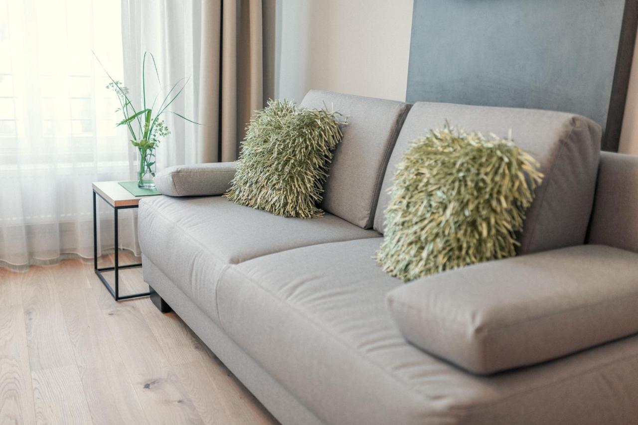 Das Hoelderlein - Altstadthotel Nuertingen Esterno foto