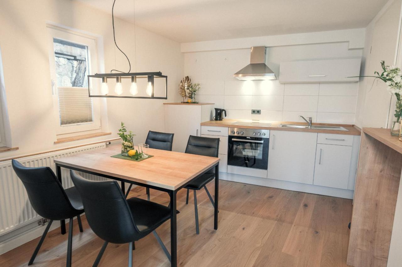 Das Hoelderlein - Altstadthotel Nuertingen Esterno foto