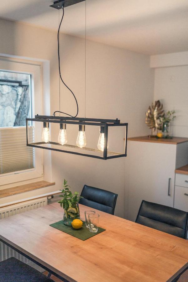 Das Hoelderlein - Altstadthotel Nuertingen Esterno foto