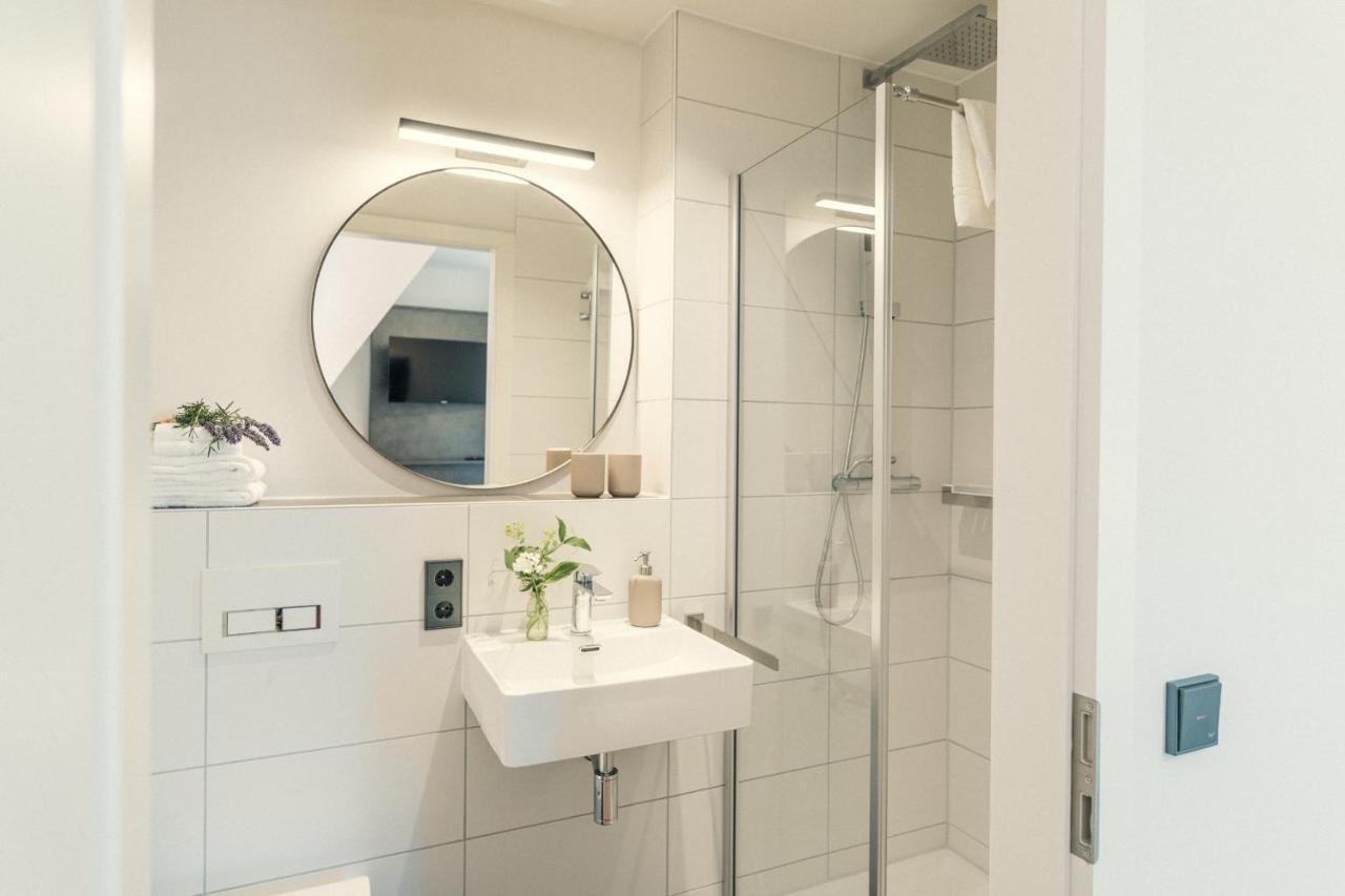 Das Hoelderlein - Altstadthotel Nuertingen Esterno foto